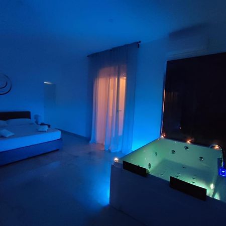 Da Tonino Luxury Apartments Napoli Ngoại thất bức ảnh