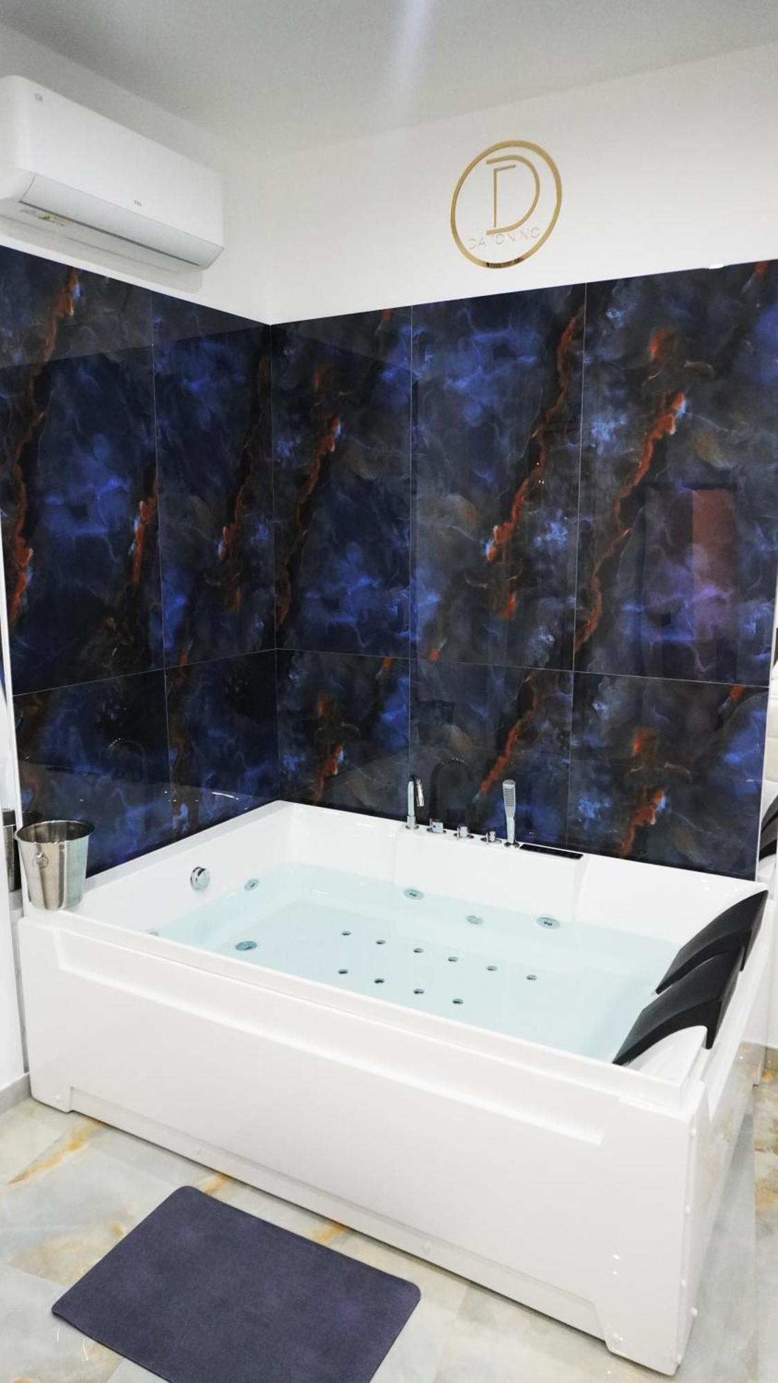 Da Tonino Luxury Apartments Napoli Ngoại thất bức ảnh
